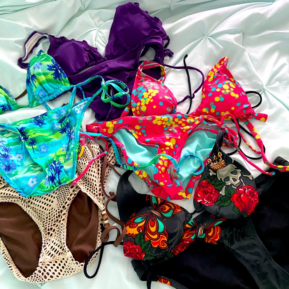 Bundle of 5 bikinis